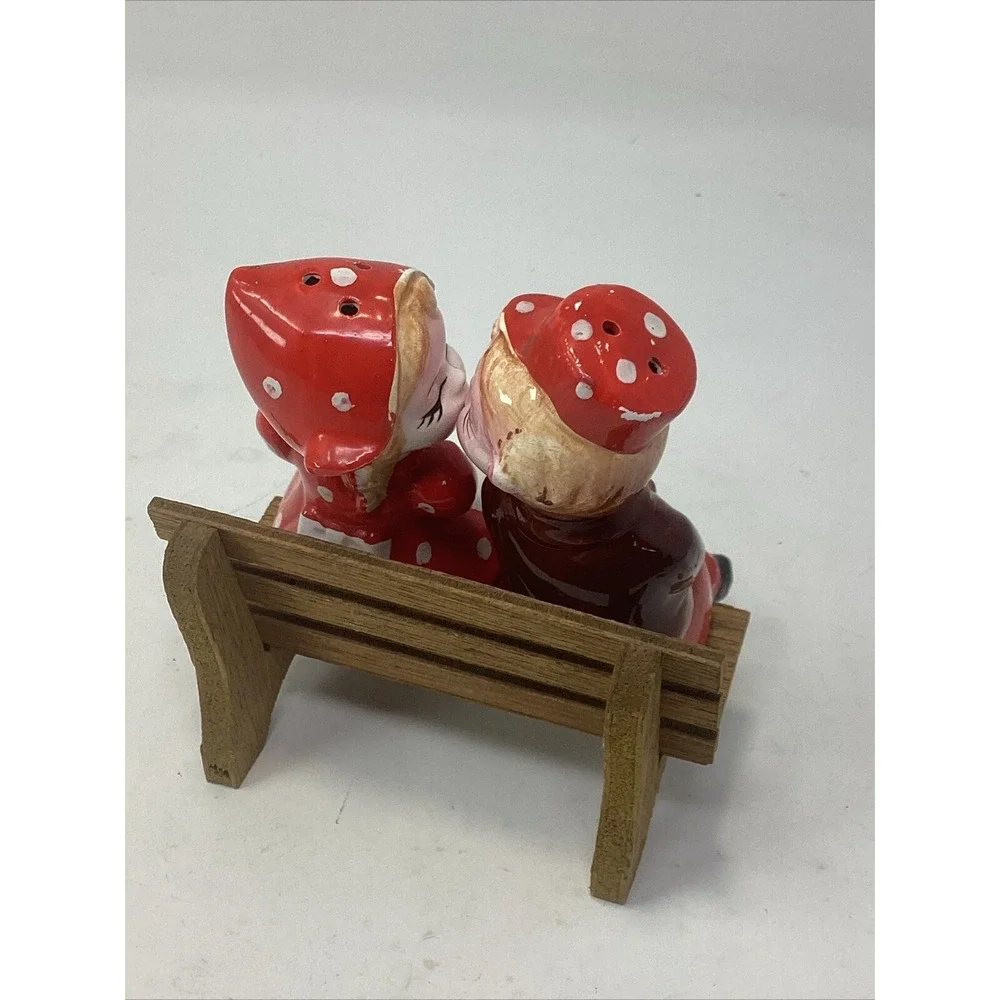 Vintage Dutch Boy & Girl Kissing on Wooden Bench Salt & Pepper Shakers Porcelain